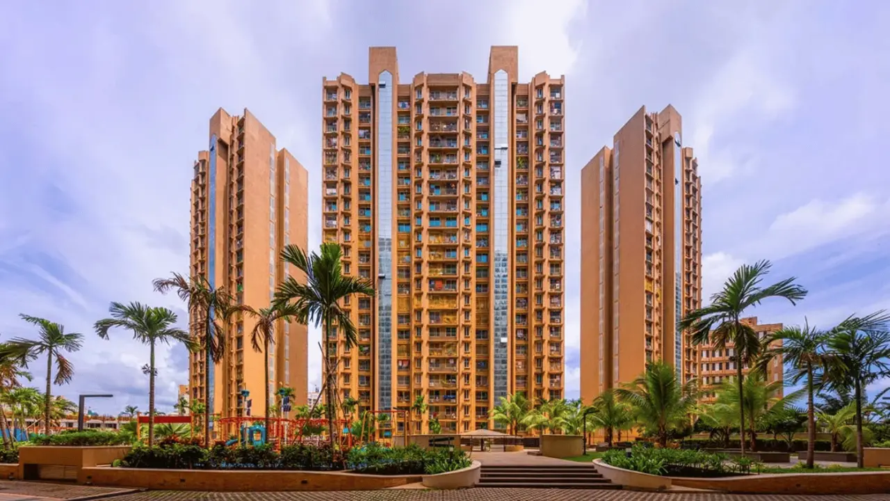 Gurukrupa Marina Enclave